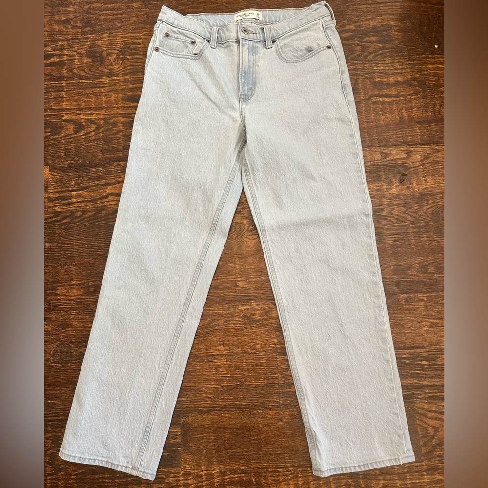 Abercrombie & Fitch Light Wash Denim Jeans - Excellent Condition PRICE DROP!